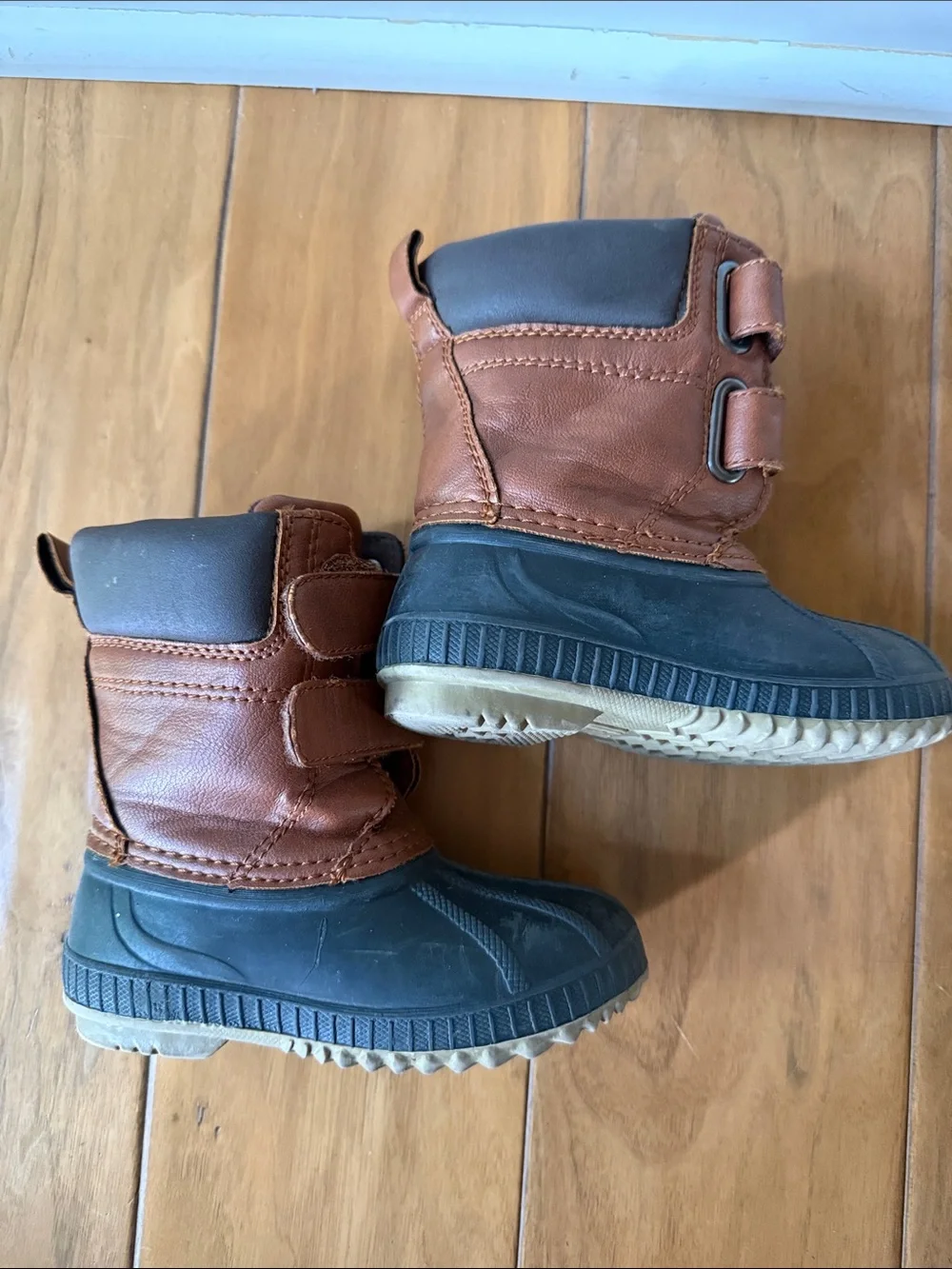 Gap Kids Duck Boots- Size 7/8 Waterproof Winter Boots - Velcro Straps